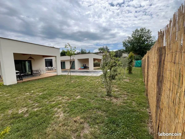 Maison contemporaine de plan pied