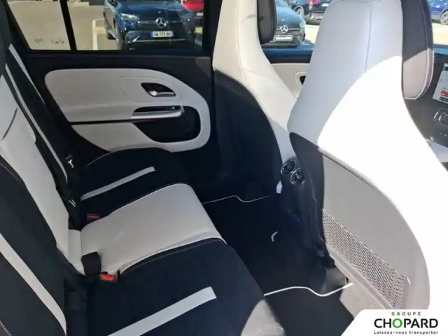 Mercedes Glb 200 — photo 20