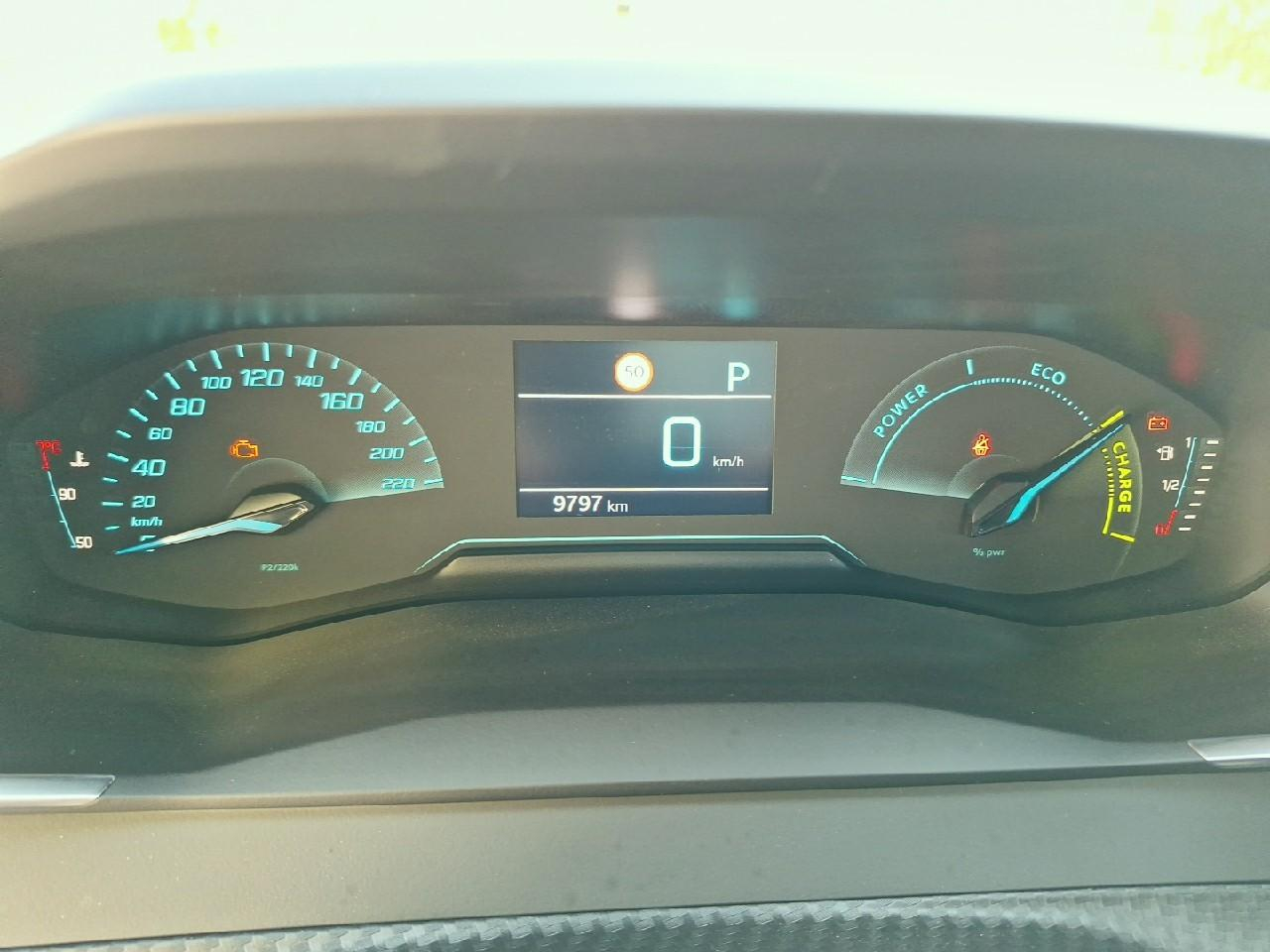 Peugeot 2008 1.2 hybrid 110ch style e-dcs6 — photo 15