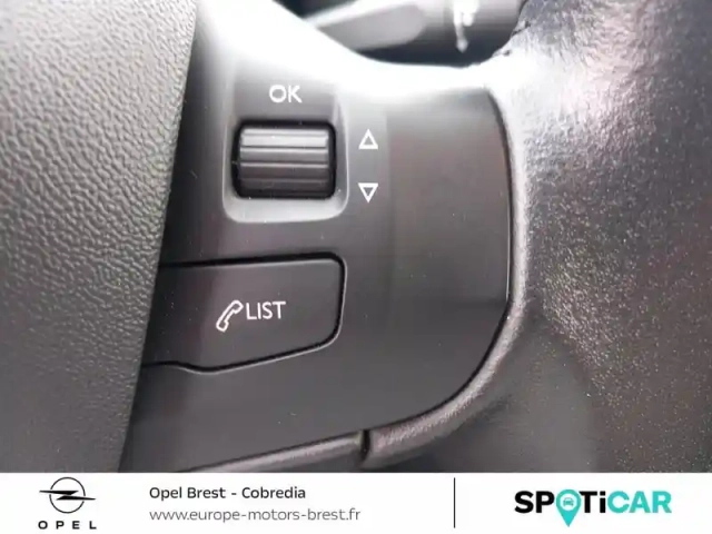 Peugeot 208 1.2 puretech 82ch style — photo 9