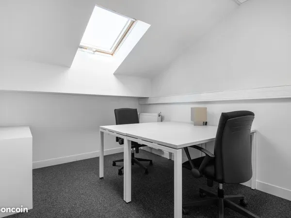 Bureau privé à louer pour 2 personnes à Beauvais Stop & Work
