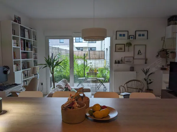 Loue appartement 52m², Rez de chaussée, terrasse cuisine toute équipée neuve