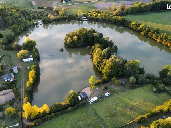 EXCLUSIVITÉ Propriété sur plus de 6 ha dans le Loir-et-Cher comprenant un étang de 4 ha DF-2013-S