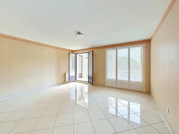 A LOUER Appartement non meublé avec balcon - Secteur CROIX ROUGE Brest - 92.43m²