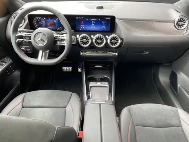 Mercedes Gla 250 e hybrid eq edition 140 — photo 11