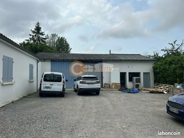 ENTREPOT - LOGISTIQUE 135 m² TRESSES