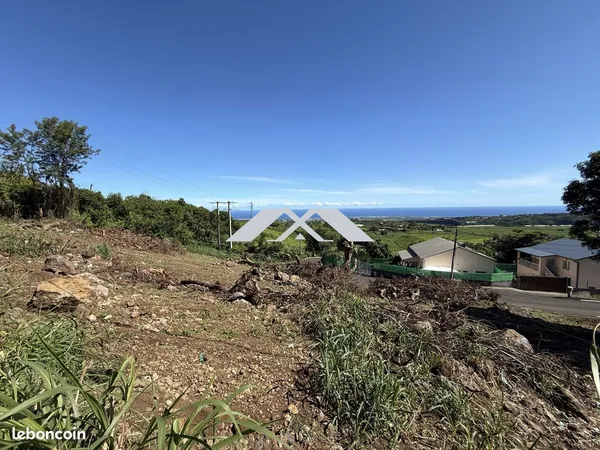 Terrain 376 m² Le Tampon