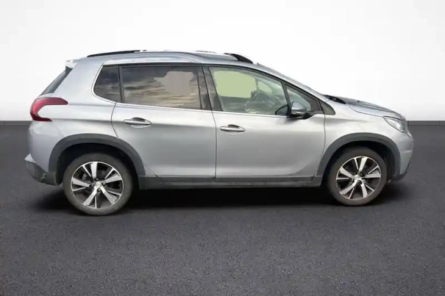 Peugeot 2008 bluehdi 120ch s&amp;s eat6 — photo 7