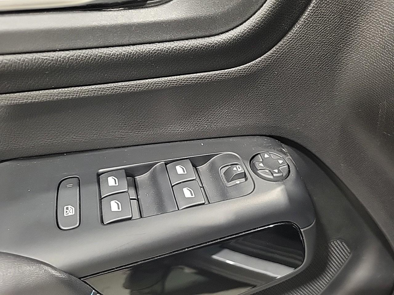 Citroën C5 Aircross hybride rechargeable 180 e-eat8 feel — photo 23