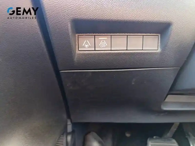Peugeot 208 electrique 50 kwh 136ch — photo 13