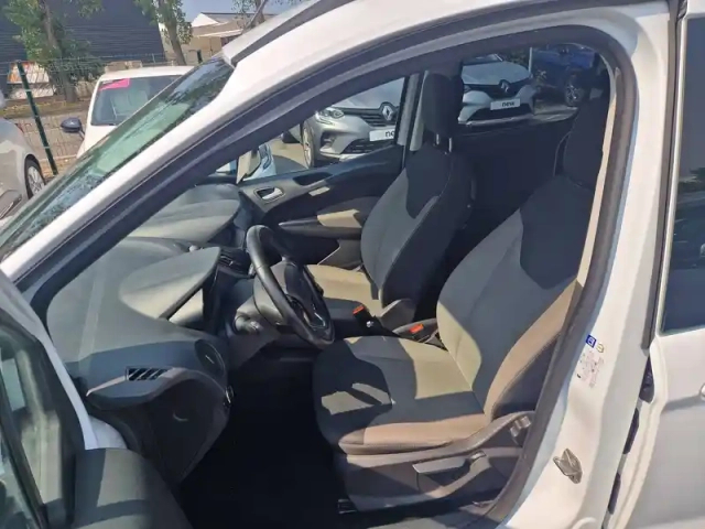 Ford Tourneo courier 1.5 tdci 100 bv6 s&amp;s — photo 16