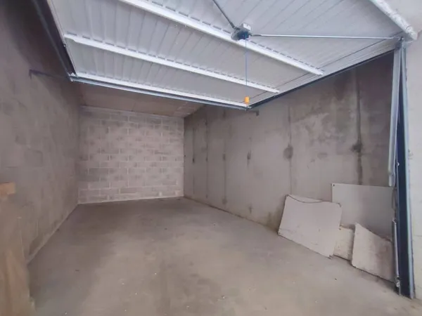 Parking 17 m²