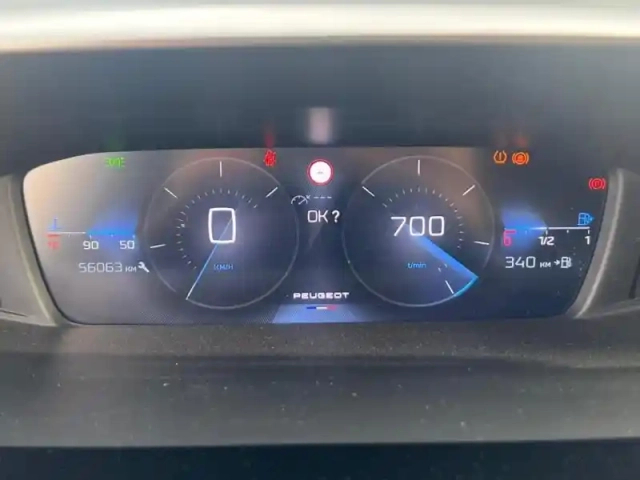 Peugeot 308 1.2 puretech 130ch s&amp;s allure pack — photo 9