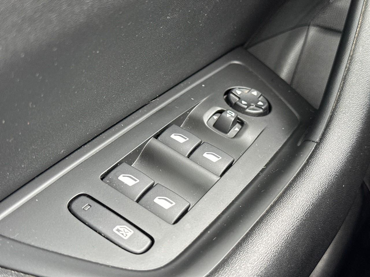 Peugeot 508 puretech 130 ch s&s eat8 allure pack — photo 16