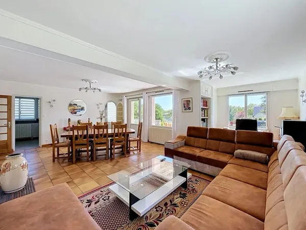 Maison 8 pièces 193 m²
