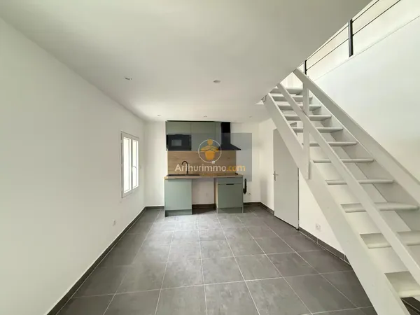Charmant appartement T2 rénové  à Apt