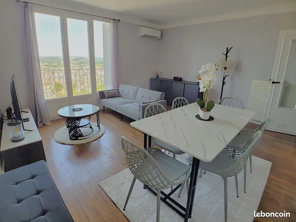 Appt meublé / 3chambres - lumineux - avec balcon + cave + parking - Prox gare et centre