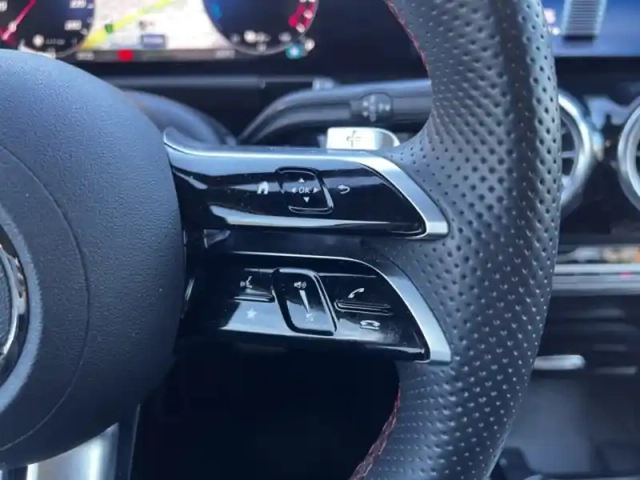 Mercedes Gla 250 e hybrid eq amg line — photo 17