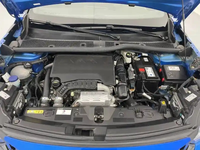 Peugeot 2008 puretech 130 s&amp;s eat8 — photo 21