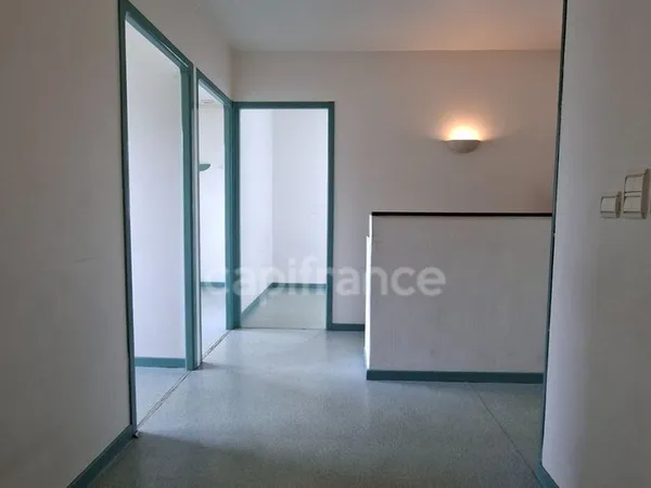 Local d'activité 52 m²