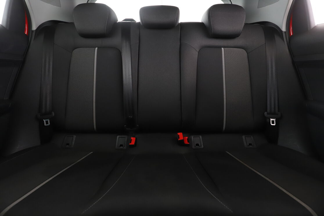 Audi A1 Sportback 30 TFSI Design — photo 14