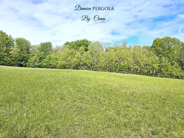 Terrain constructible 6 600 m² – Exposition plein sud – Environnement calme
