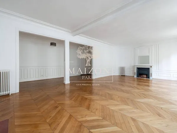 Appartement 6 pièces 185 m²