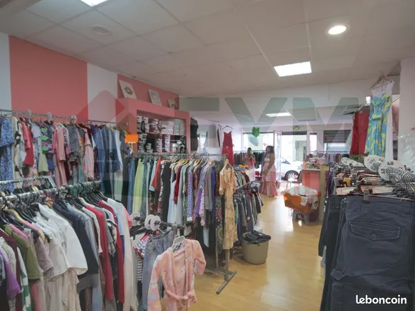 Local 90 m² Saint-Pierre