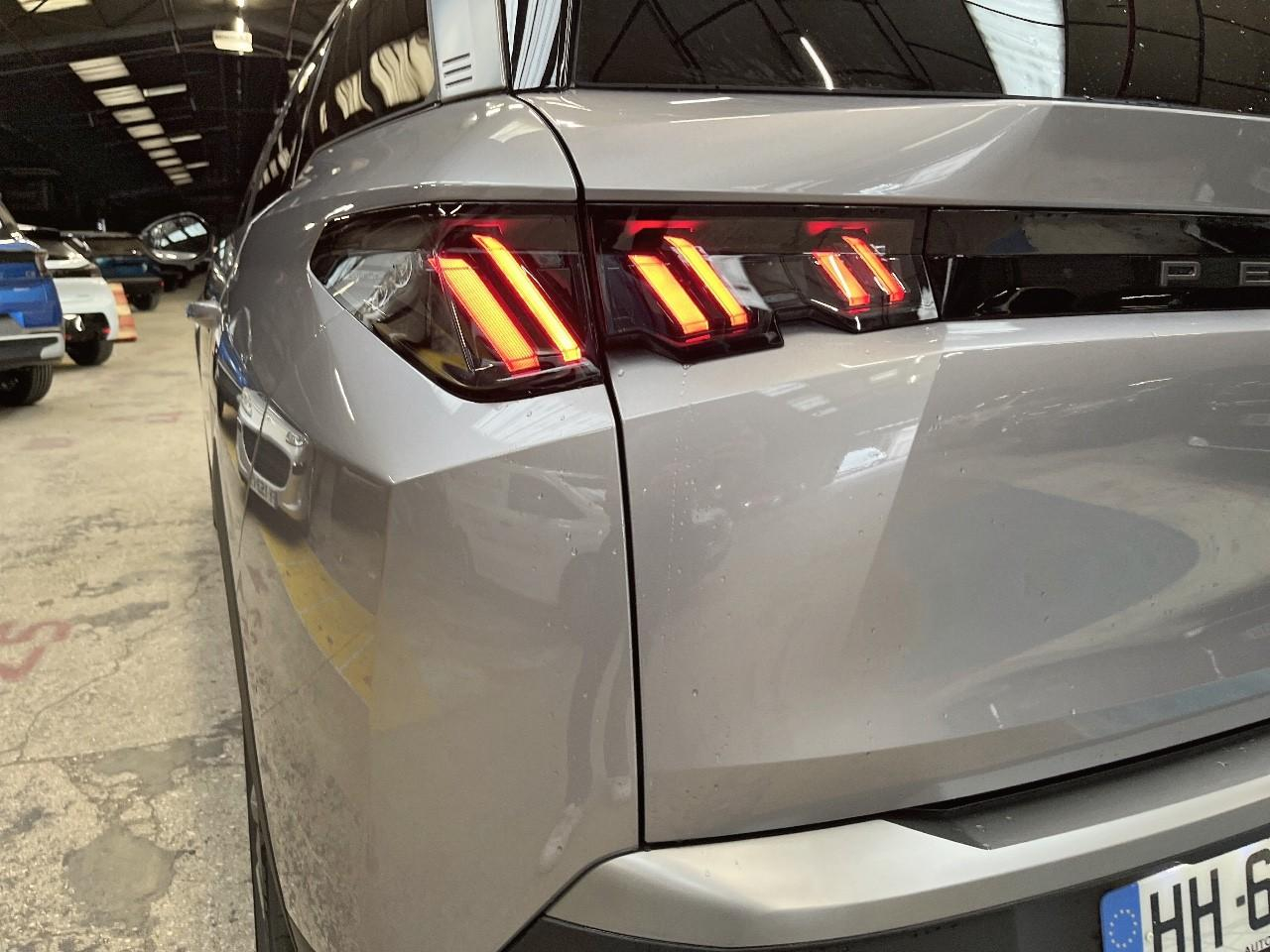 Peugeot 5008 hybrid 145ch allure e-dcs6 — photo 26