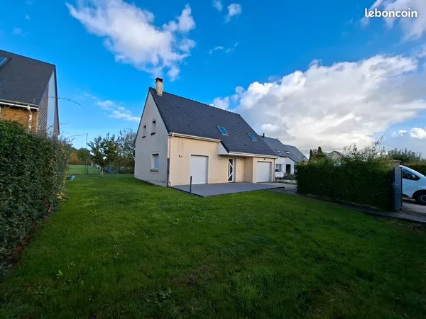 Grande maison familiale de 111 m² avec jardin, garage et poêle à bois - Amfreville