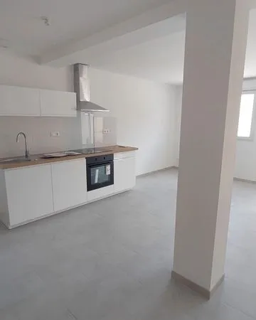 Maison neuve proche hôpital
