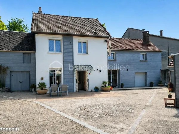 Maison 7 pièces 140 m²