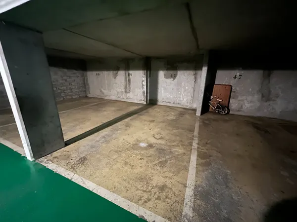 Parking/box