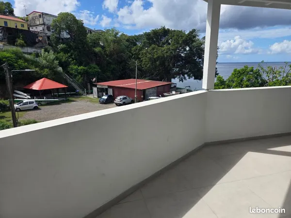 Appartement duplex t4 refait a neuf Case-Pilote