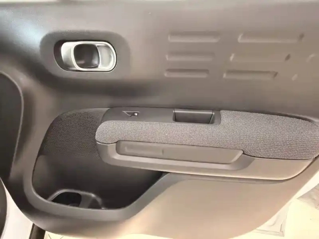 Citroën C3 Aircross puretech 110 s&amp;s bvm6 — photo 20