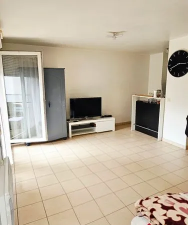 STUDIO 32 m² AVEC BALCON + PARKING - CHÂTENAY-MALABRY - FACE AU TRAM résidence sécurisée Disponible 