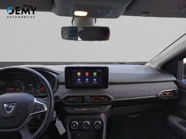 Dacia Sandero eco-g 100 — photo 8