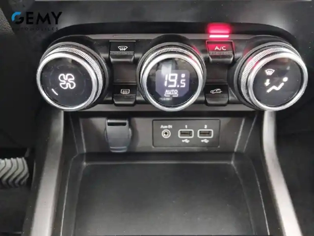 Renault Arkana mild hybrid 140 edc fap - 22 — photo 42