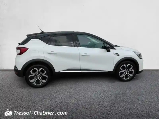 Renault Captur tce 140 edc - 21 intens — photo 12