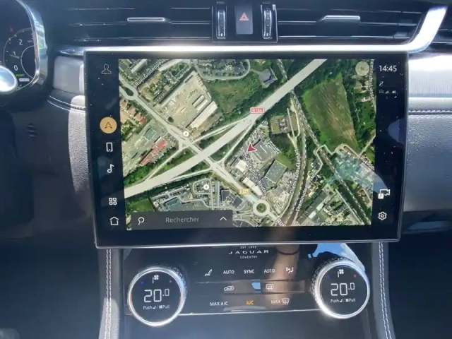 Jaguar F-Pace 2.0 - p400e phev awd bva8 — photo 21