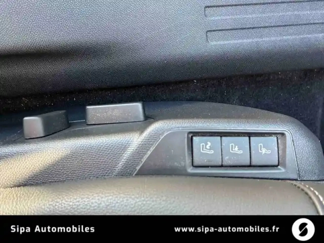 Citroën C4 e- 136 ch automatique — photo 24
