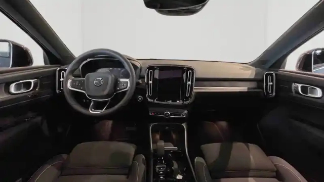 Volvo Xc40 t4 recharge 129+82 ch dct7 — photo 52