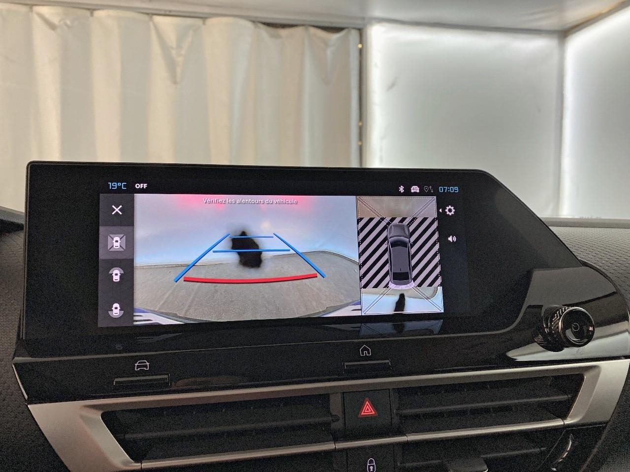 Citroën C4 X hybride 145 ch e-dcs6 max — photo 17