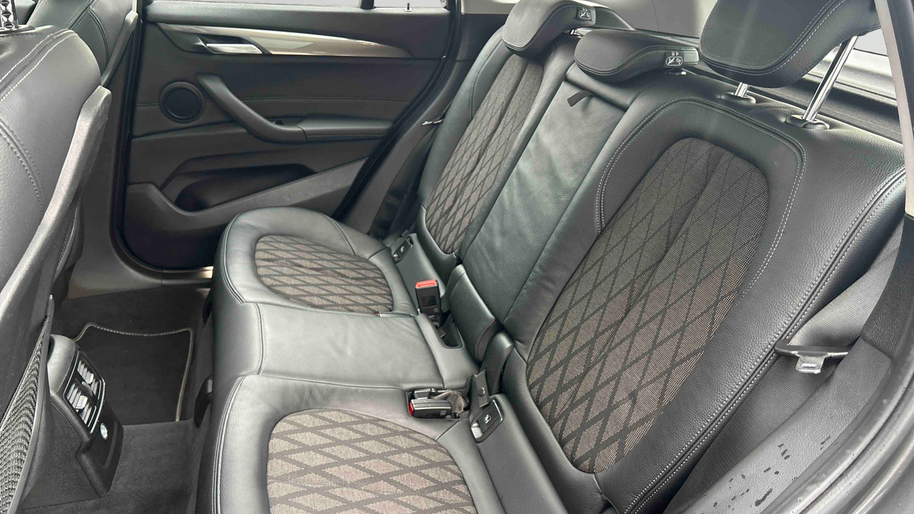 BMW X1 sDrive 18i 140 ch DKG7 — photo 12