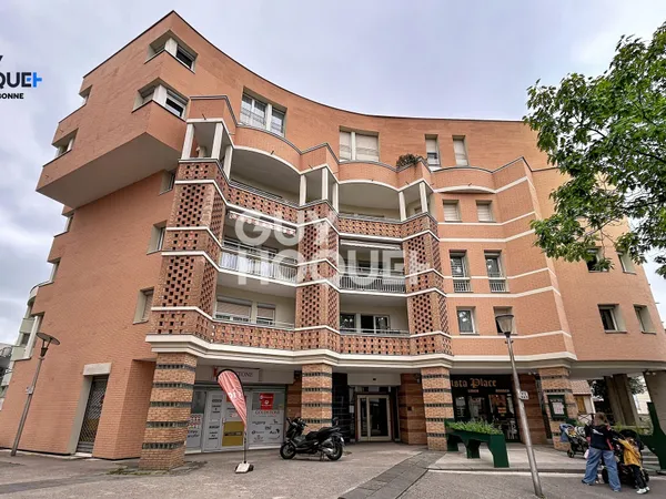 Appartement DERNIER ETAGE 105.5 m² - 3 chambres en parfait état !!
