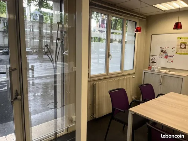 Local commercial 97 m²