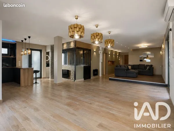 Maison 7 pièces 180 m²