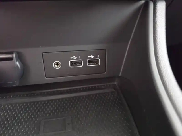 Renault Captur tce 90 — photo 87