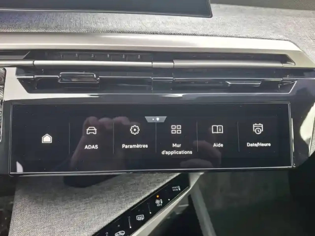 Peugeot 3008 hybrid 136 e-dcs6 — photo 85