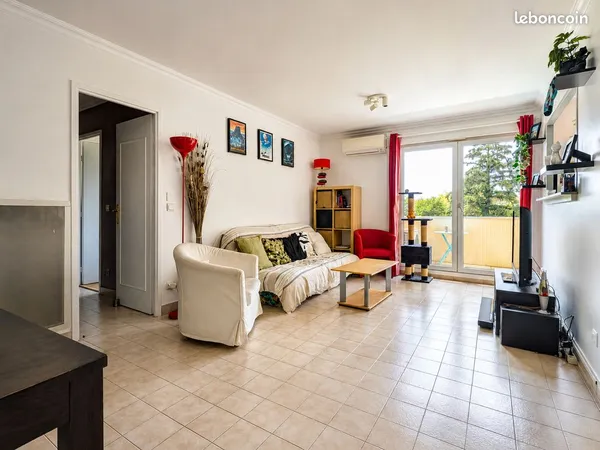 Appartement - 3 pièces - 61m² - Chassieu